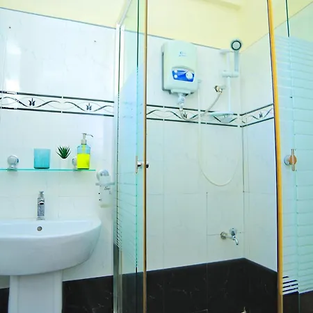 Sky View Apartment Bukoto Kampala Exterior photo
